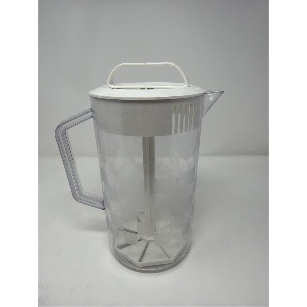 Pampered Chef #2270 Quick-Stir Pitcher 2 Quart Checkerboard Pattern White Lid